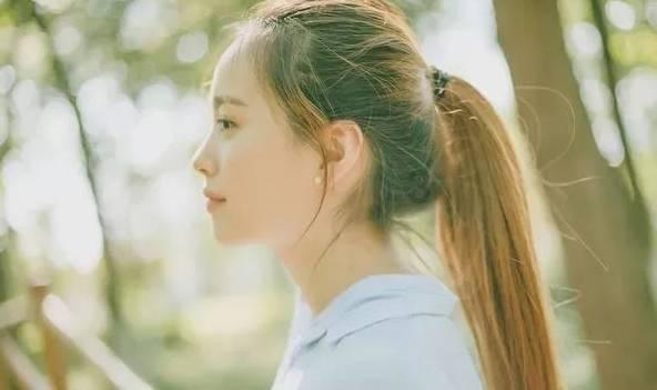 从一夜爆红年入百万到“销声匿迹”，盲人明星杨光哪一步走错了？游戏画面