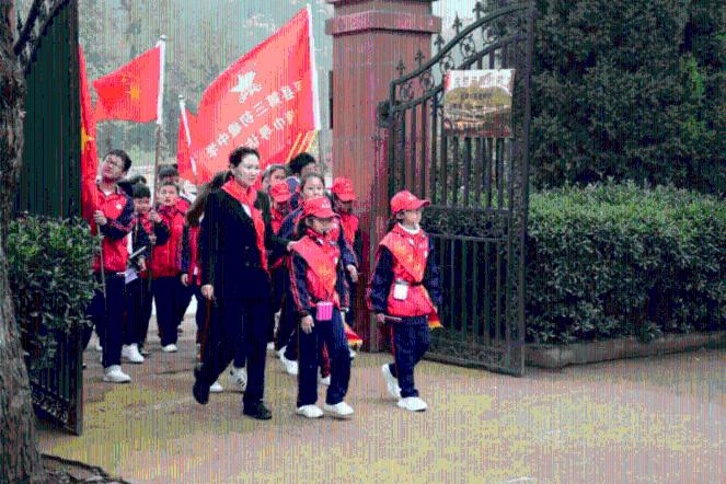进击的城堡